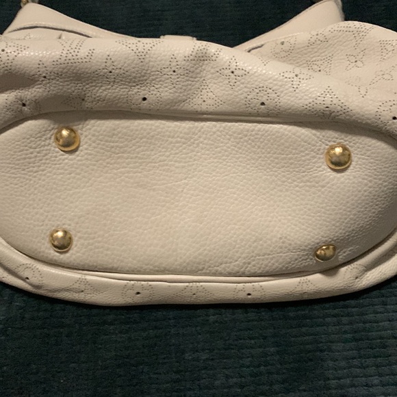 Louis Vuitton Mahina XS Cream Leather Monogram Bag Authentic Msrp $4200 - Picture 3 of 9